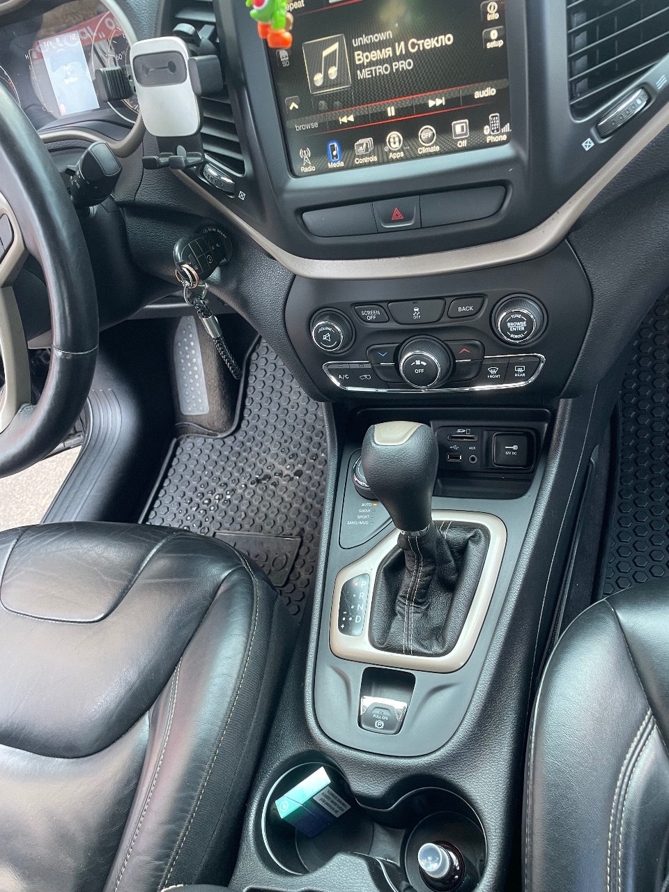 Jeep Cherokee - фото 19