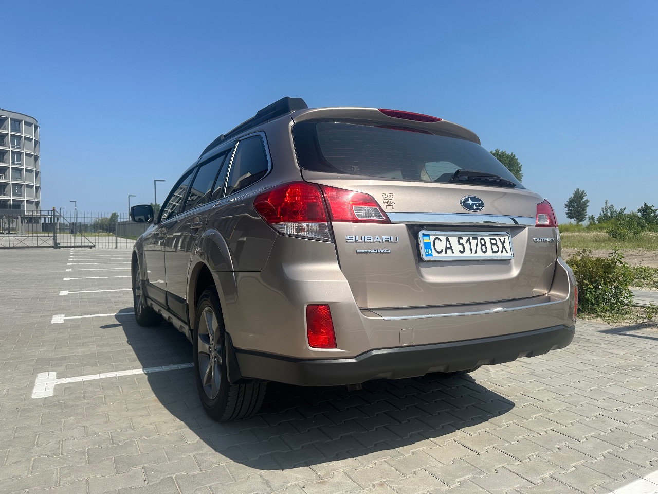 Subaru Outback - фото 10