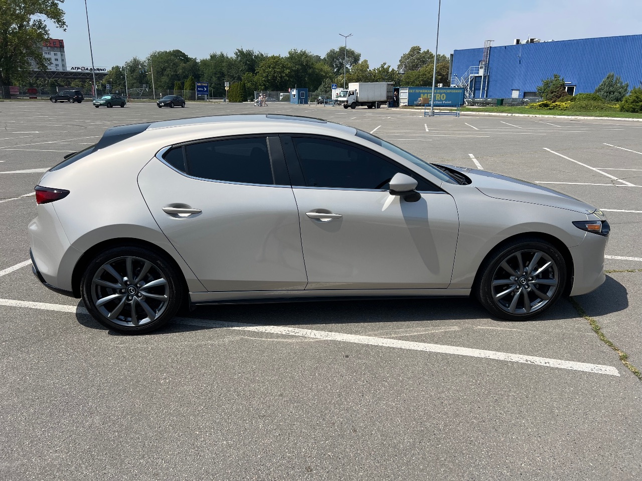 Mazda 3 - фото 3