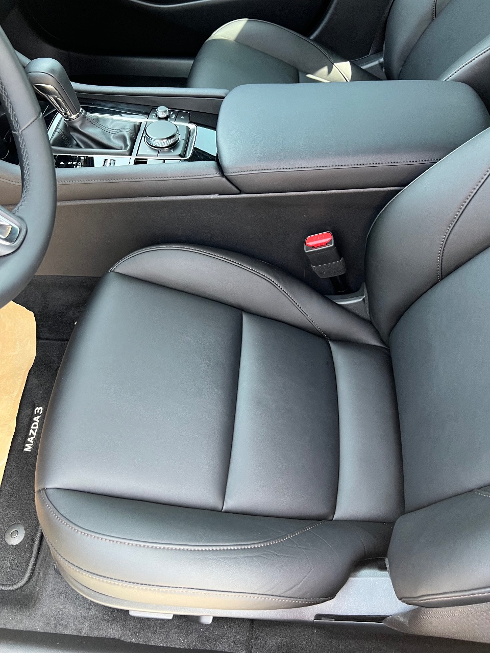 Mazda 3 - фото 23