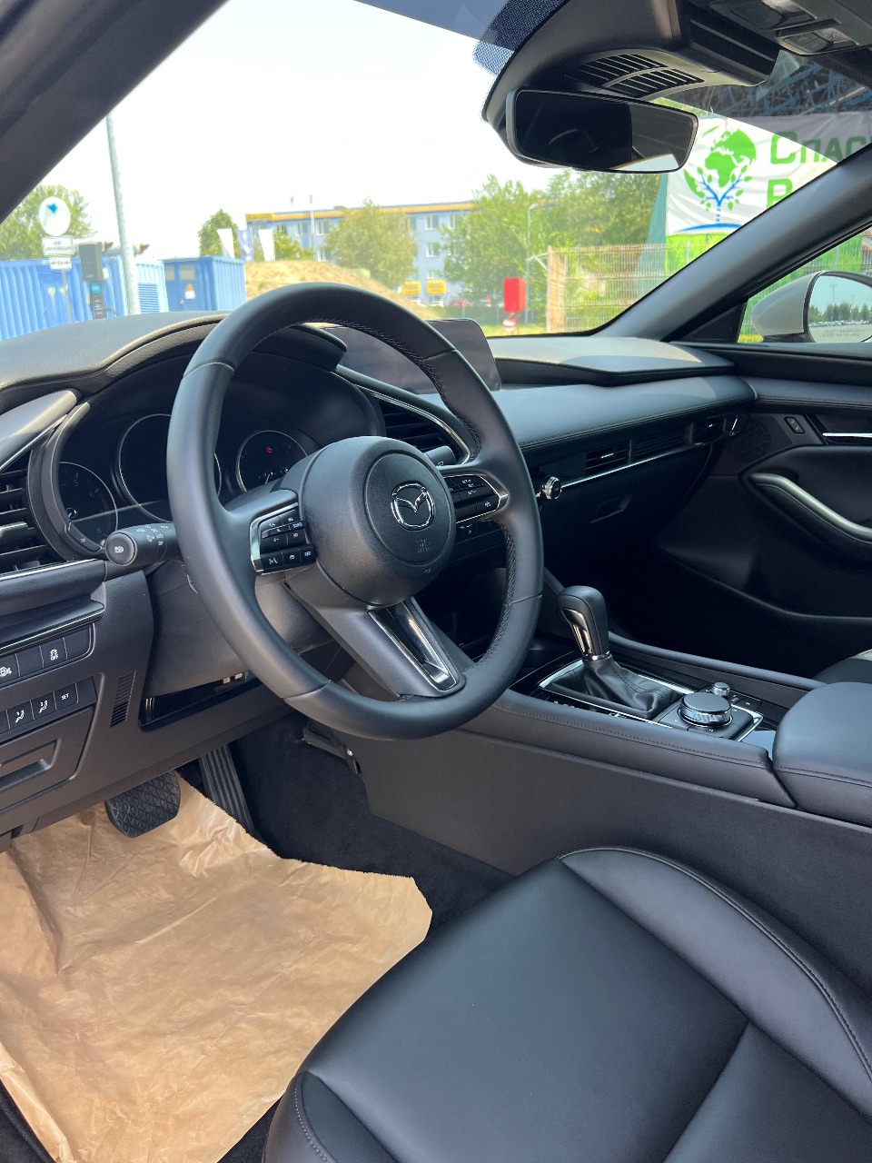 Mazda 3 - фото 24