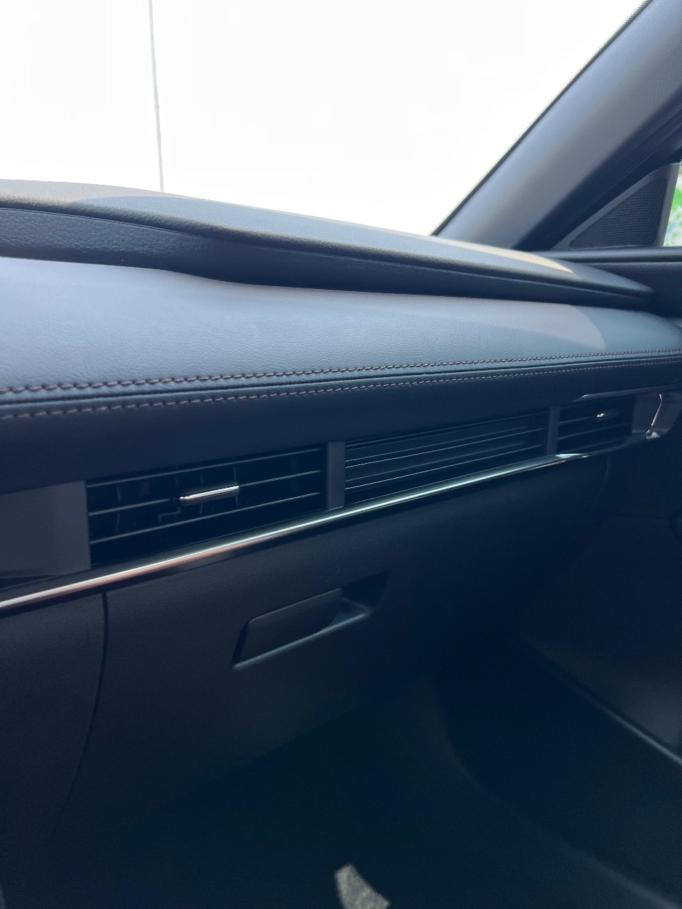 Mazda 3 - фото 14