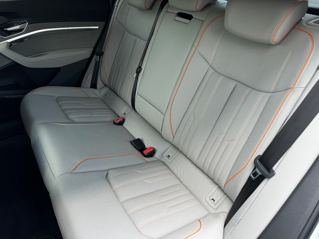 Audi e-tron Sportback - фото 23