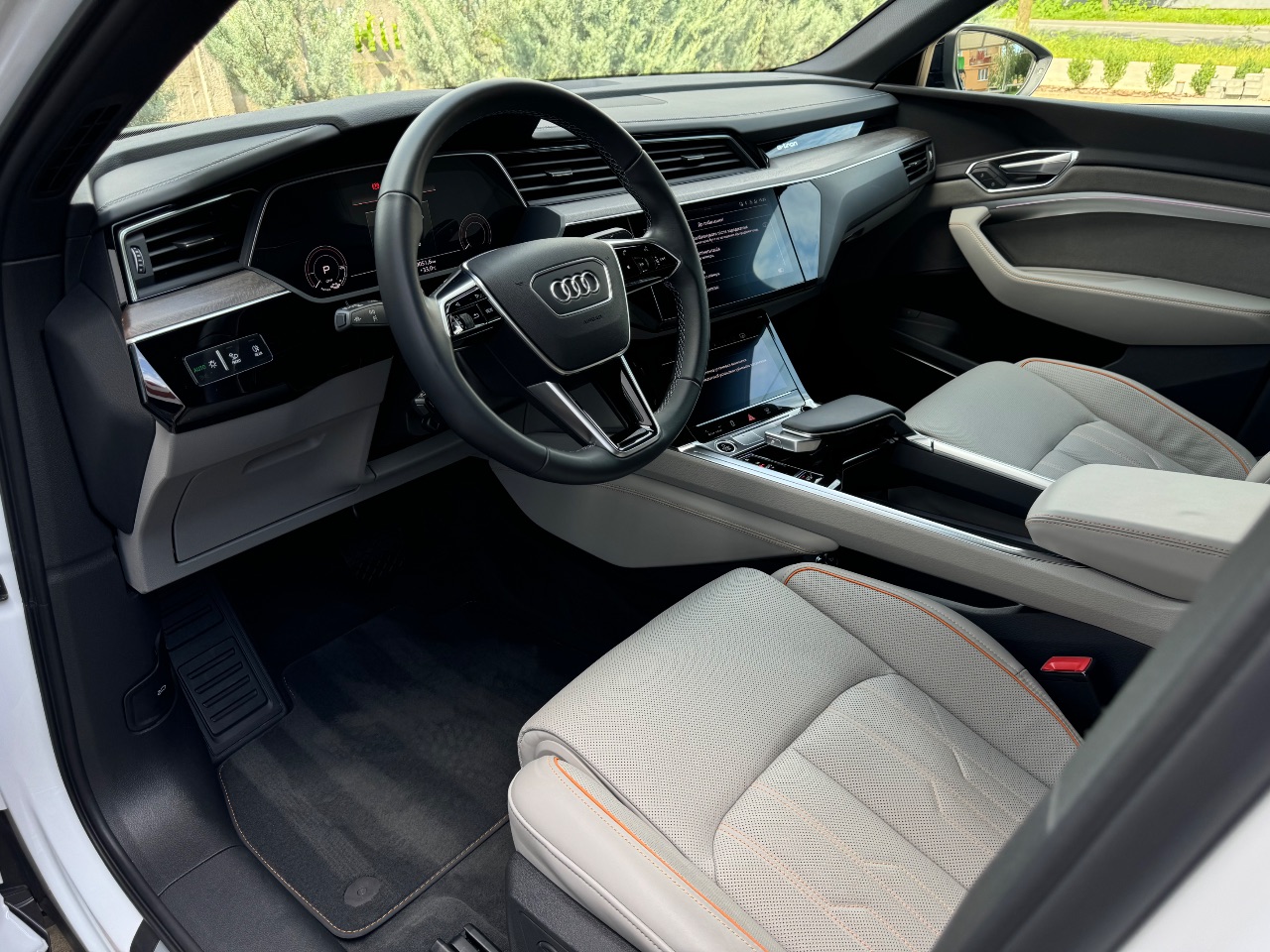 Audi e-tron Sportback - фото 19
