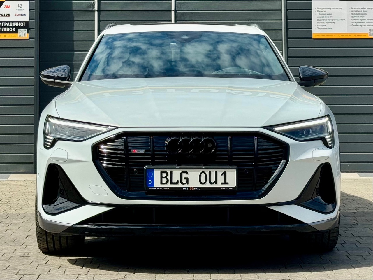 Audi e-tron Sportback - фото 2