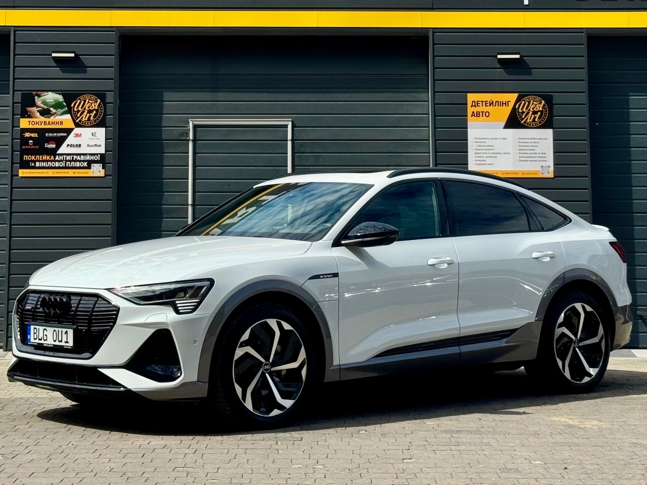 Audi e-tron Sportback - фото 1