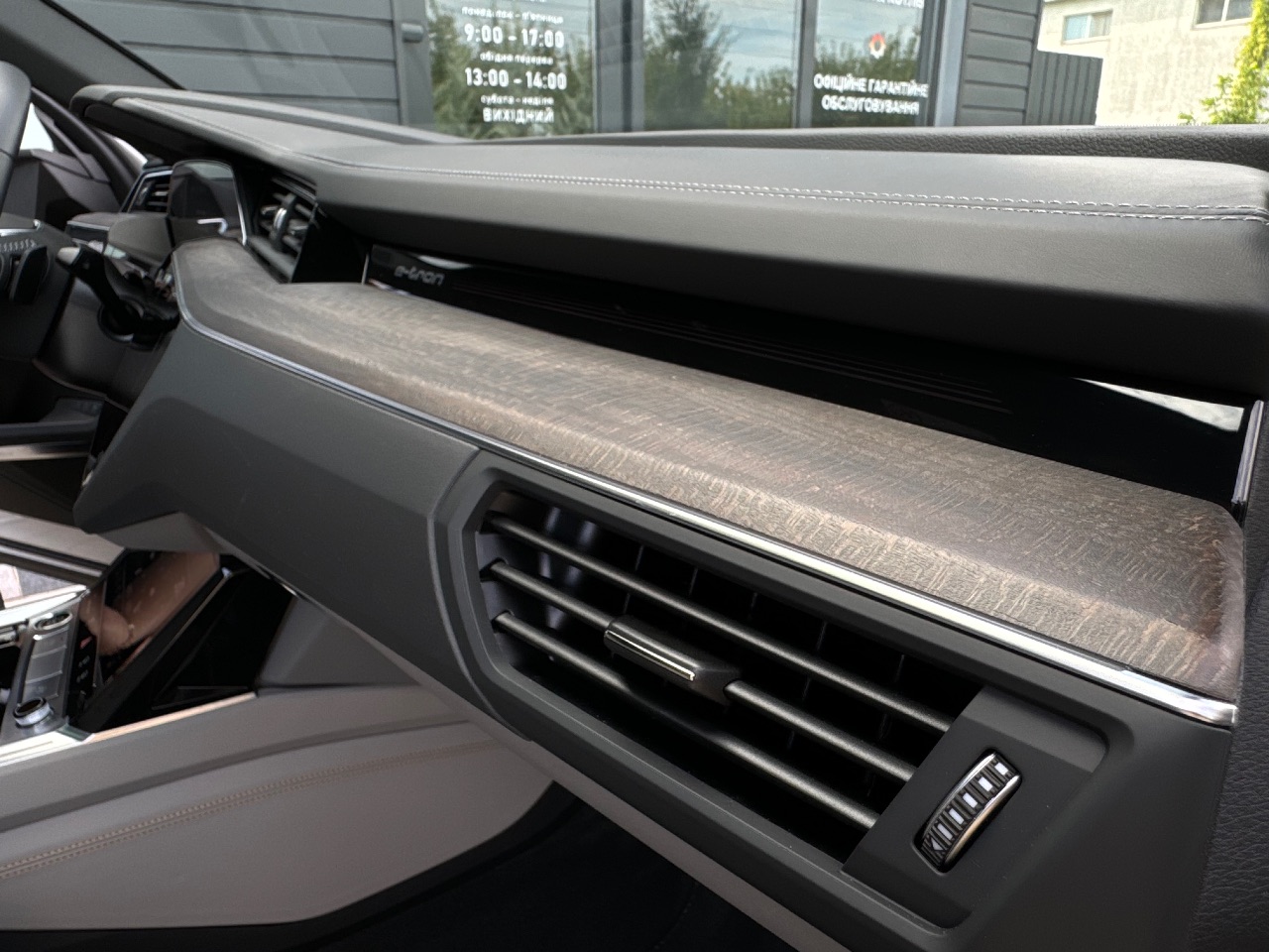 Audi e-tron Sportback - фото 32