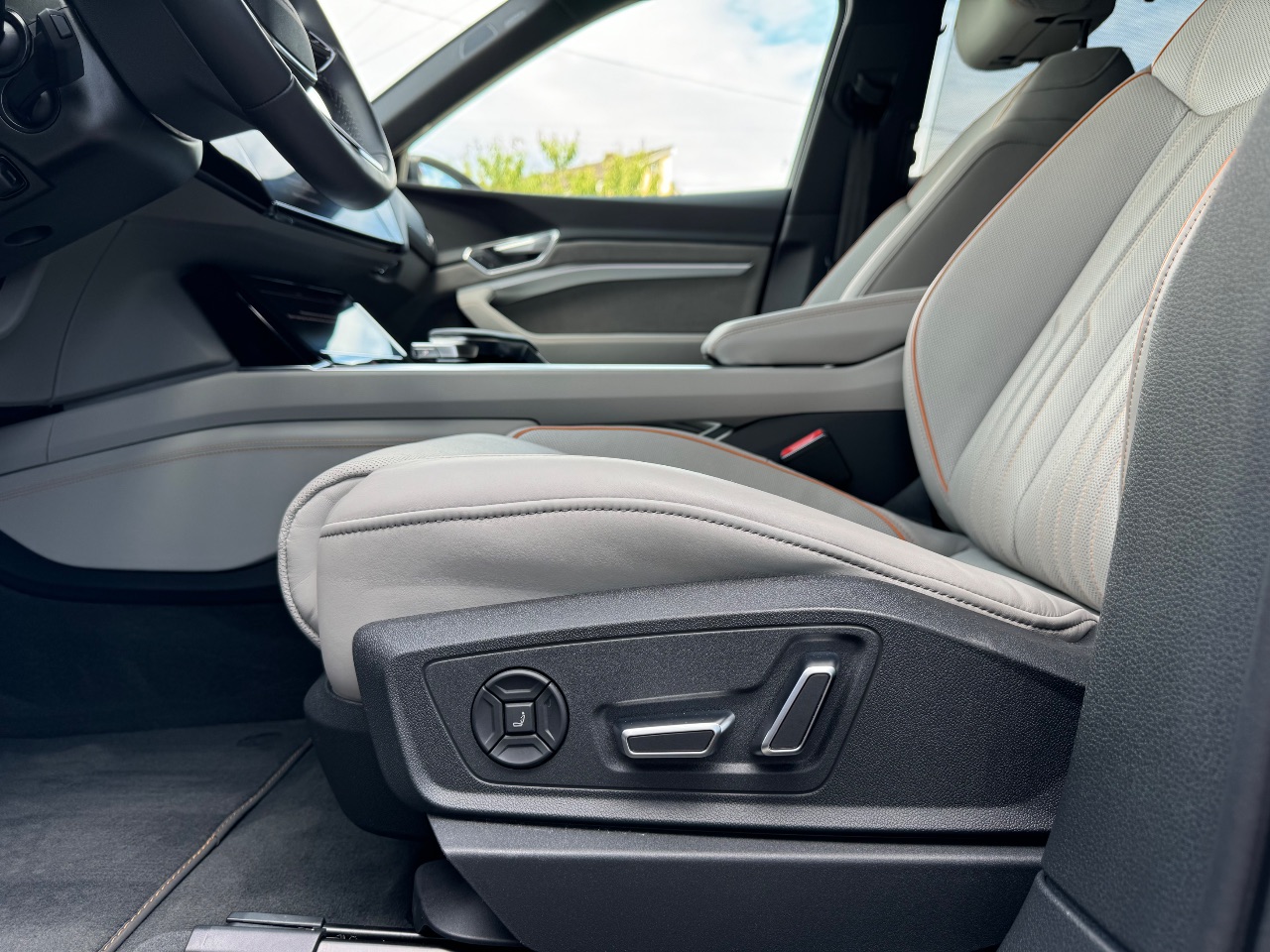 Audi e-tron Sportback - фото 20