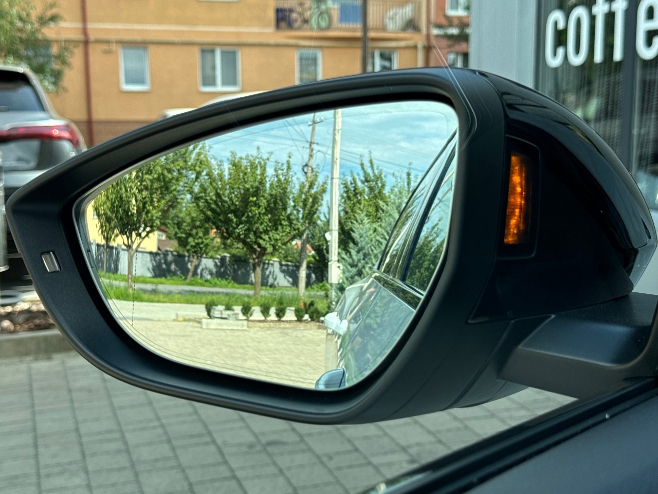 Audi e-tron Sportback - фото 40