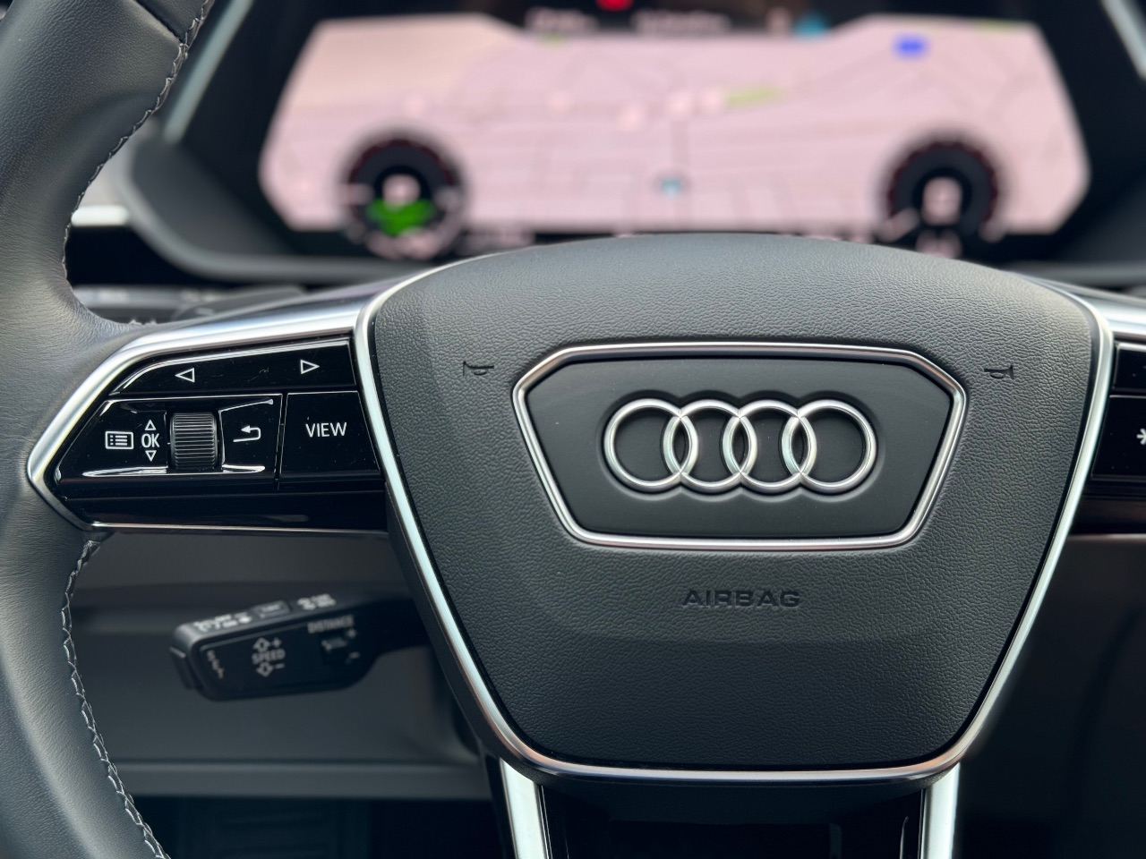 Audi e-tron Sportback - фото 15