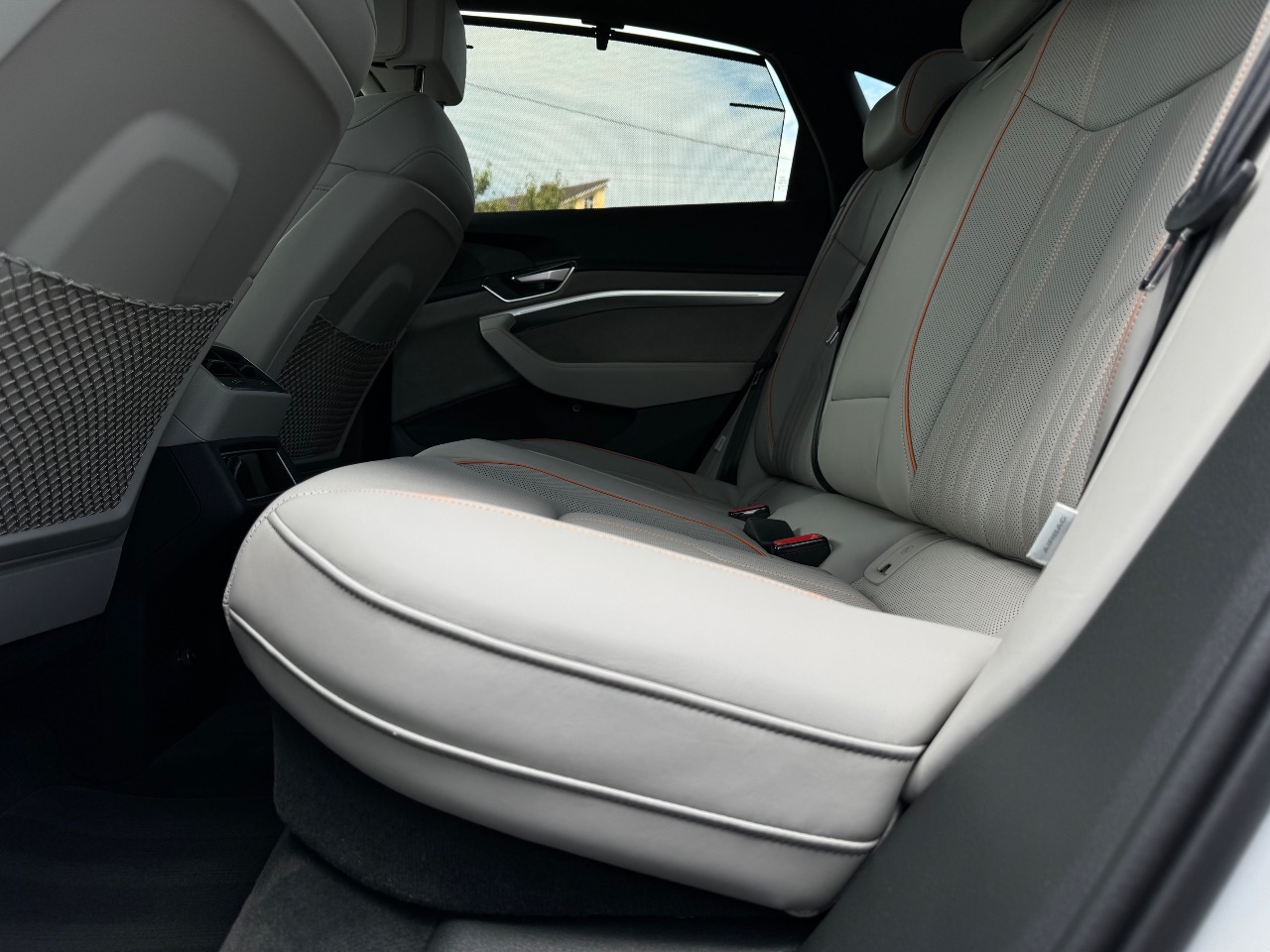 Audi e-tron Sportback - фото 22