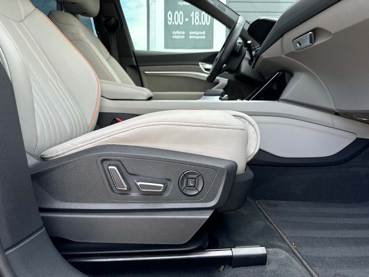 Audi e-tron Sportback - фото 29