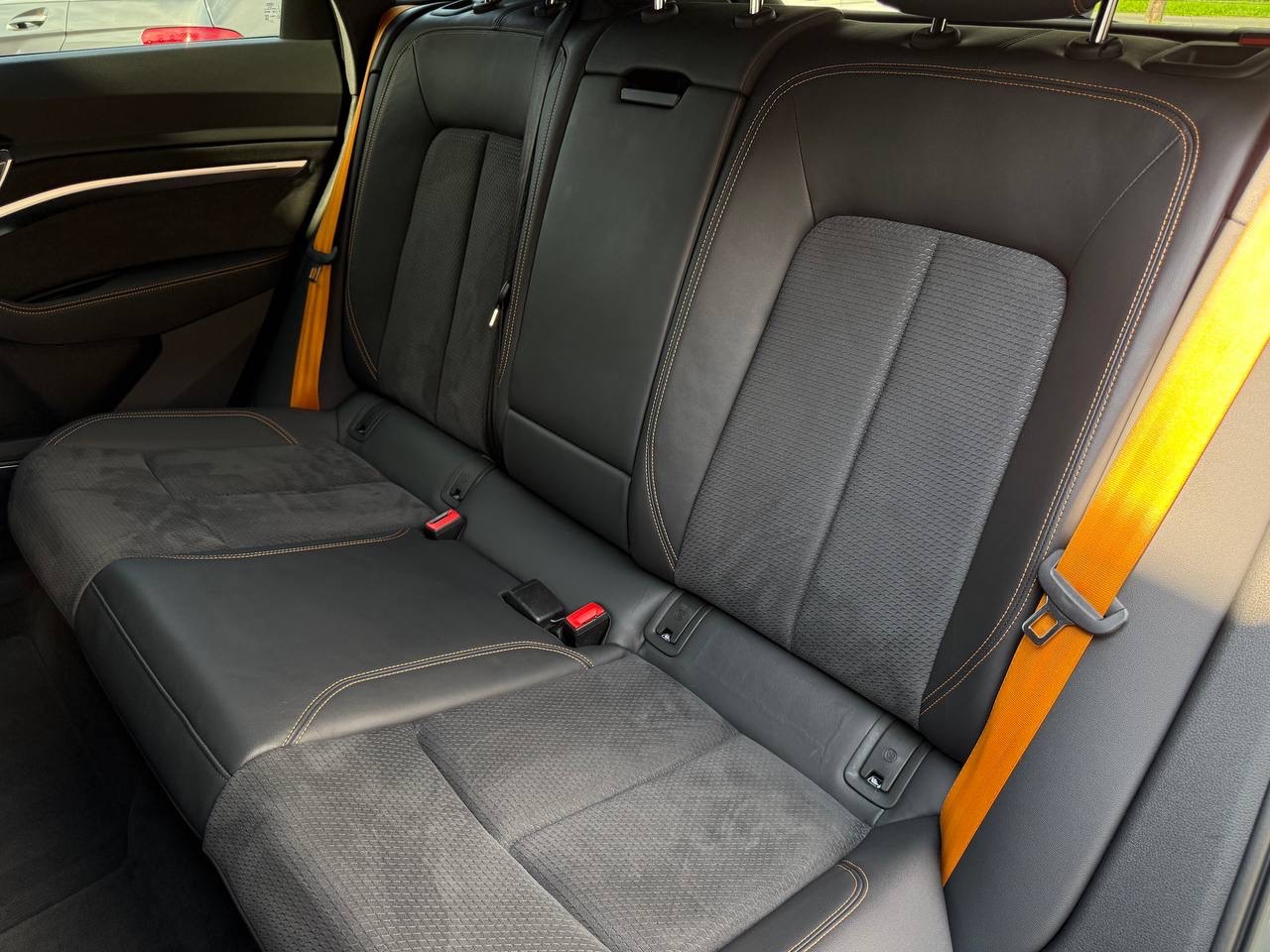 Audi e-tron - фото 14