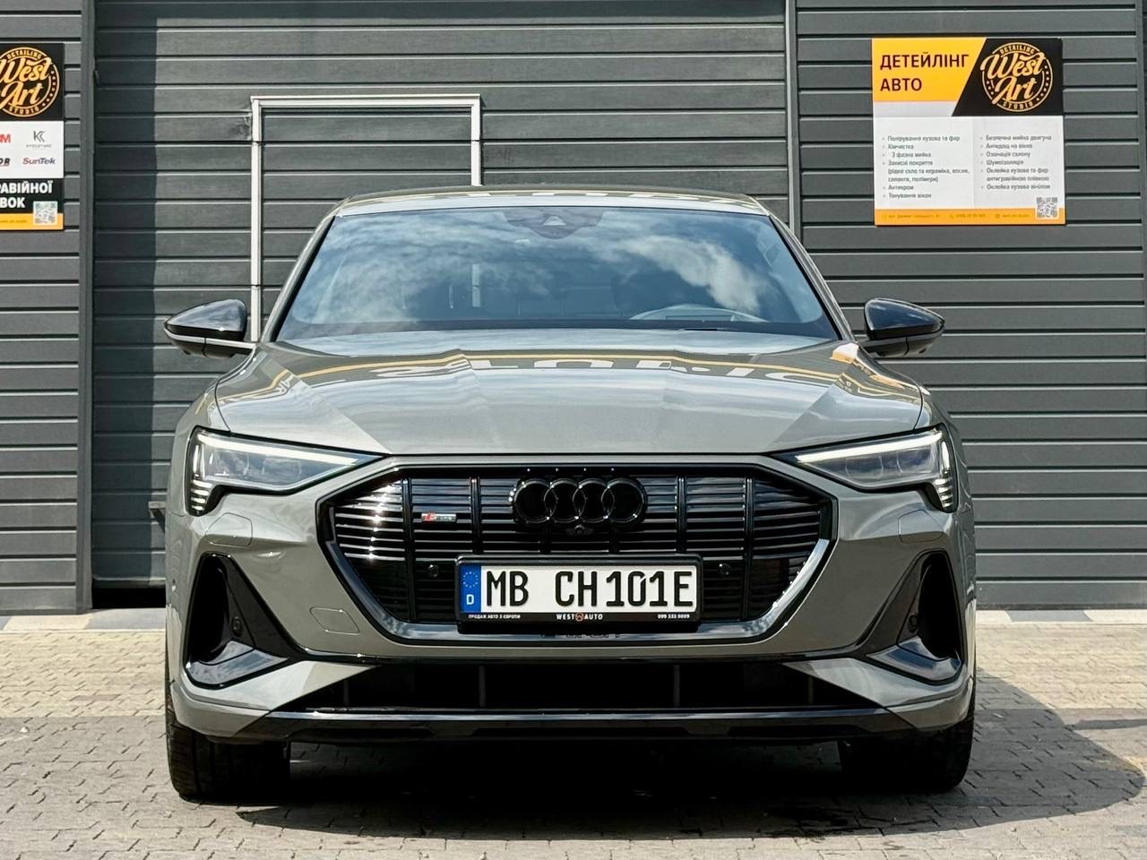 Audi e-tron - фото 2