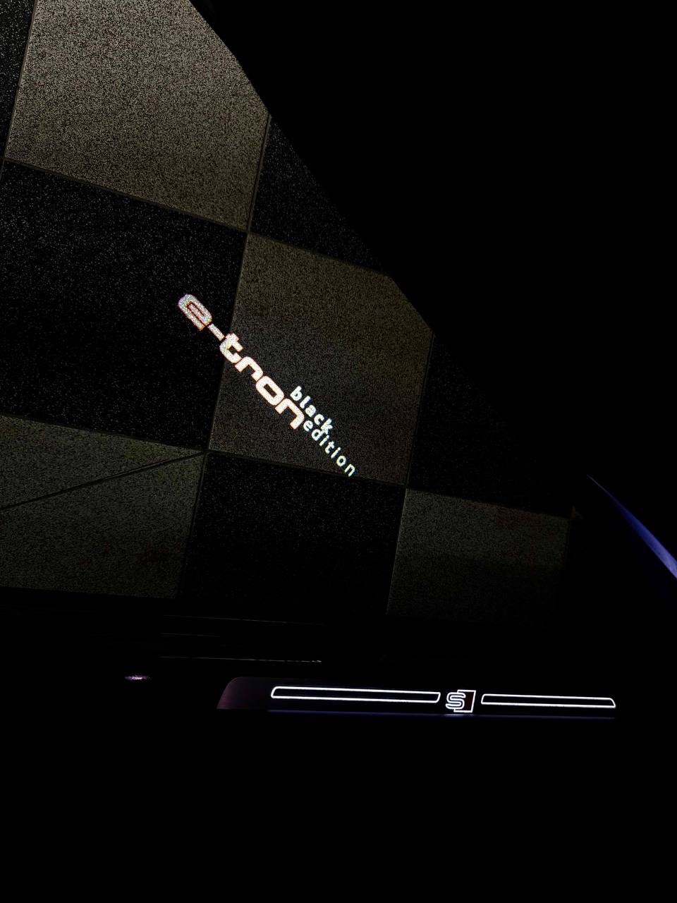 Audi e-tron - фото 23