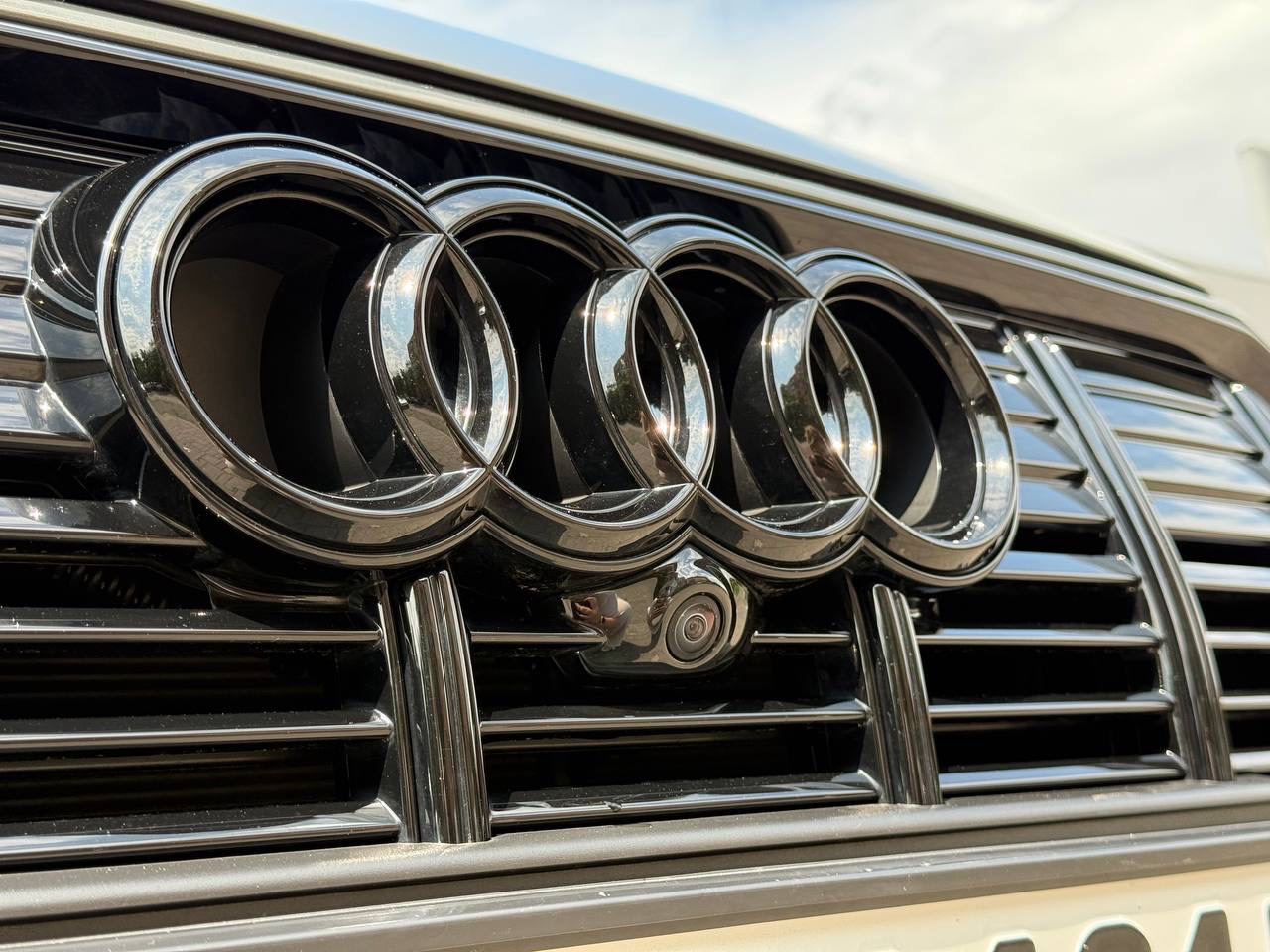 Audi e-tron - фото 9