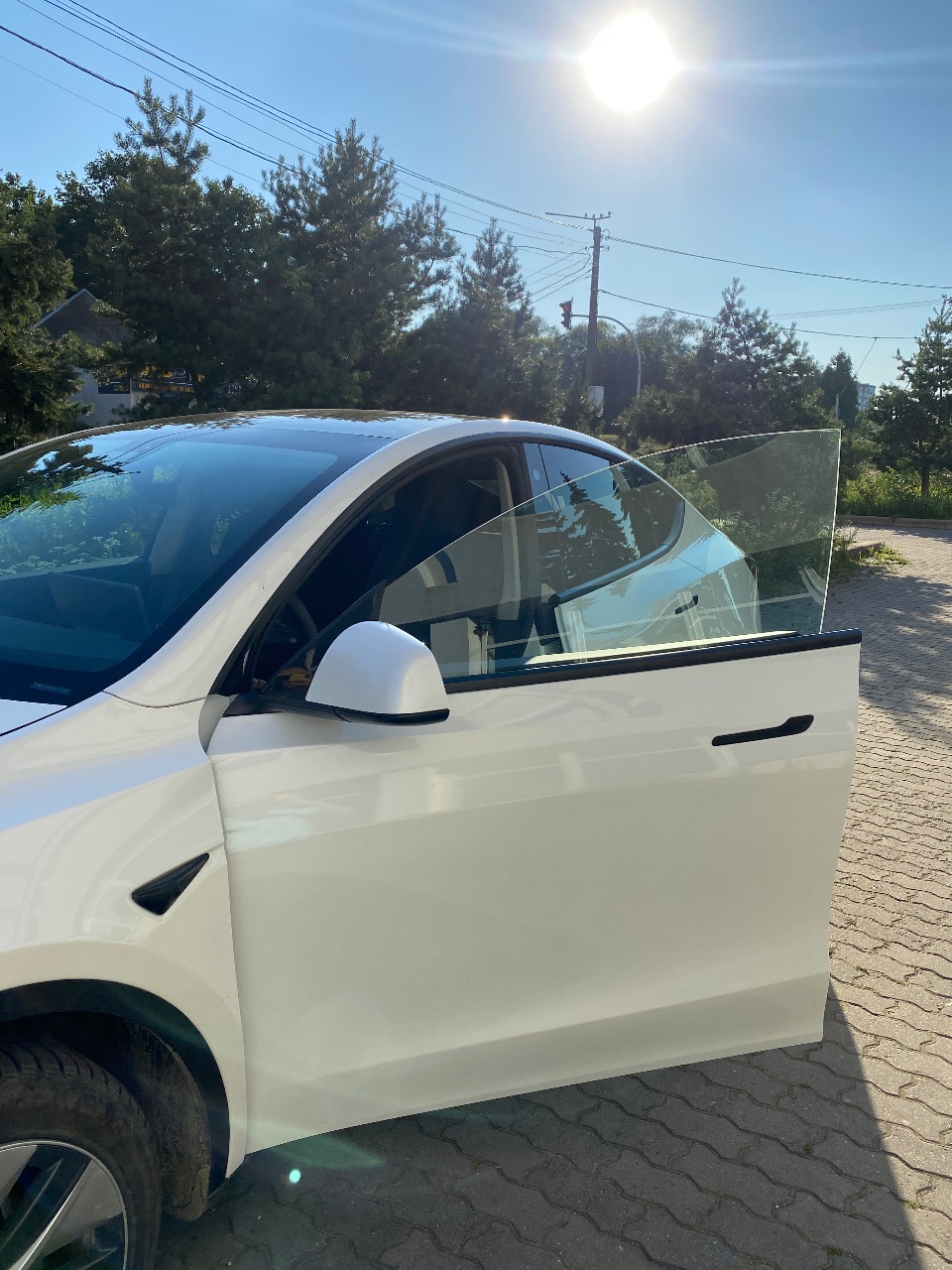 Tesla Model Y - фото 21