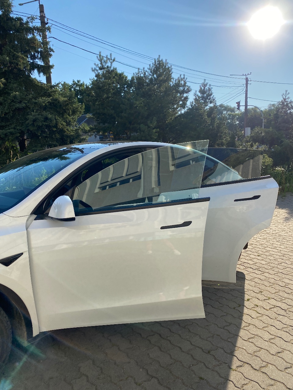 Tesla Model Y - фото 19