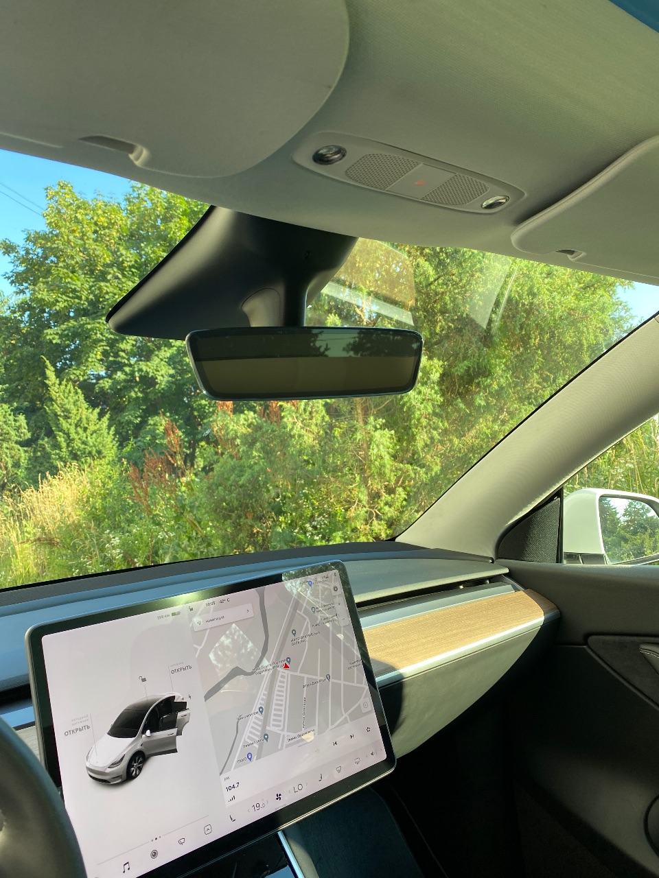 Tesla Model Y - фото 15