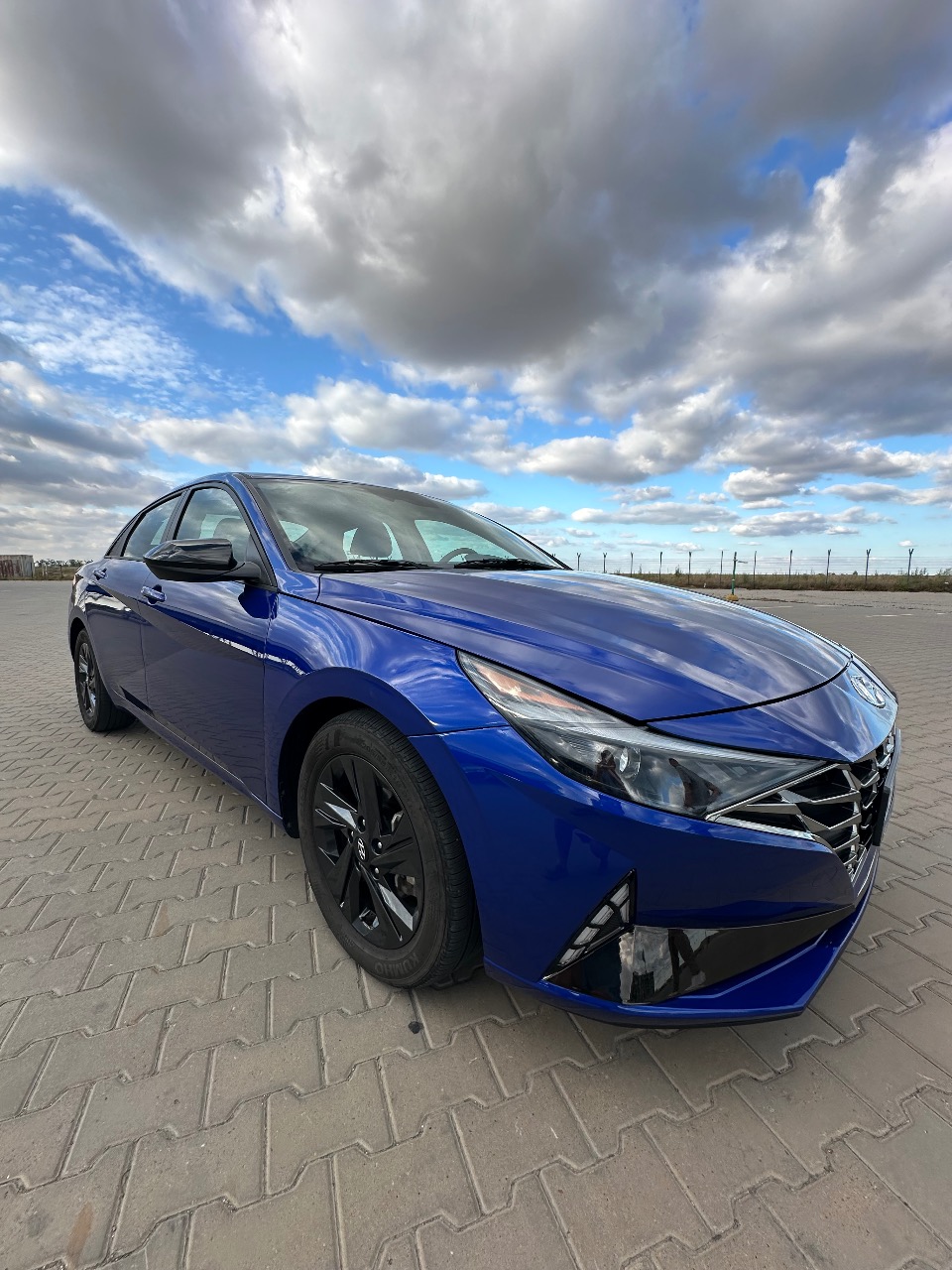 Hyundai Elantra - фото 14