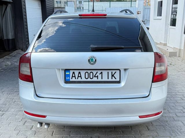 Skoda Octavia - фото 5