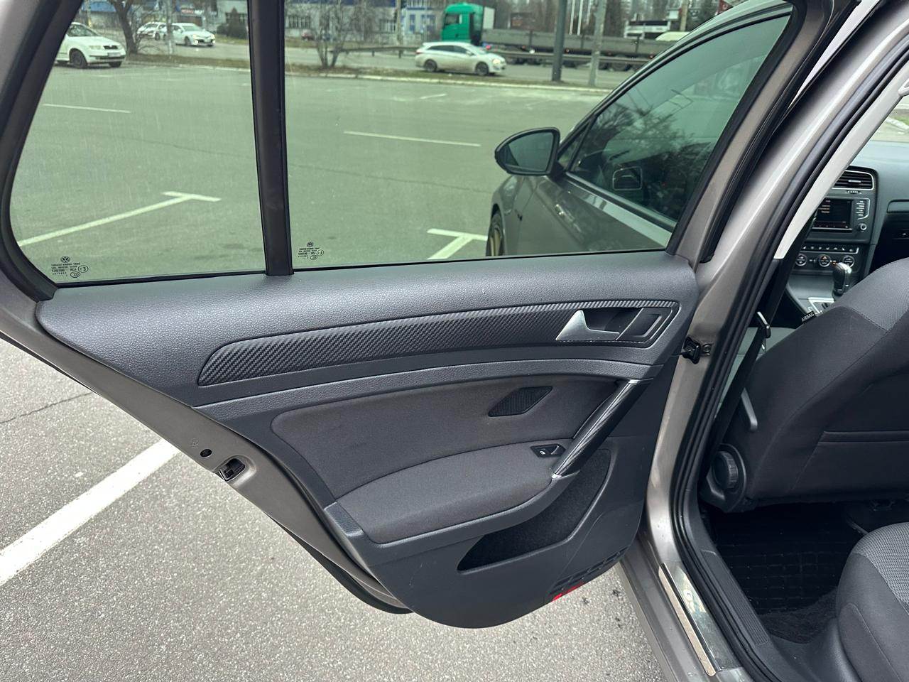 Volkswagen Golf - фото 22