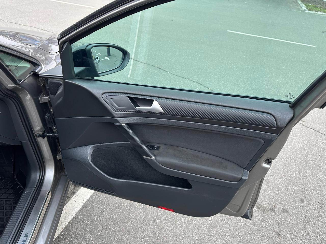 Volkswagen Golf - фото 18