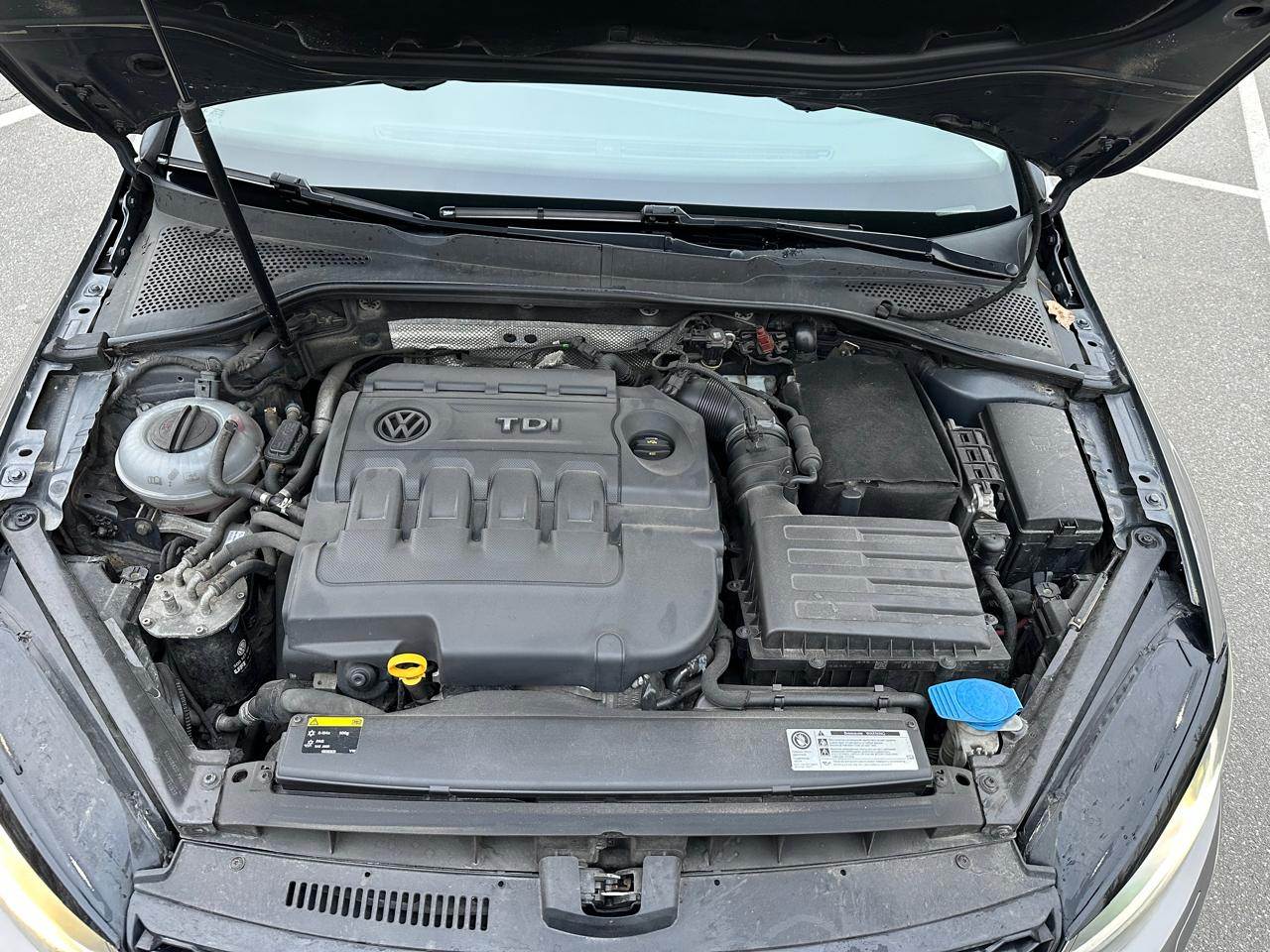 Volkswagen Golf - фото 37