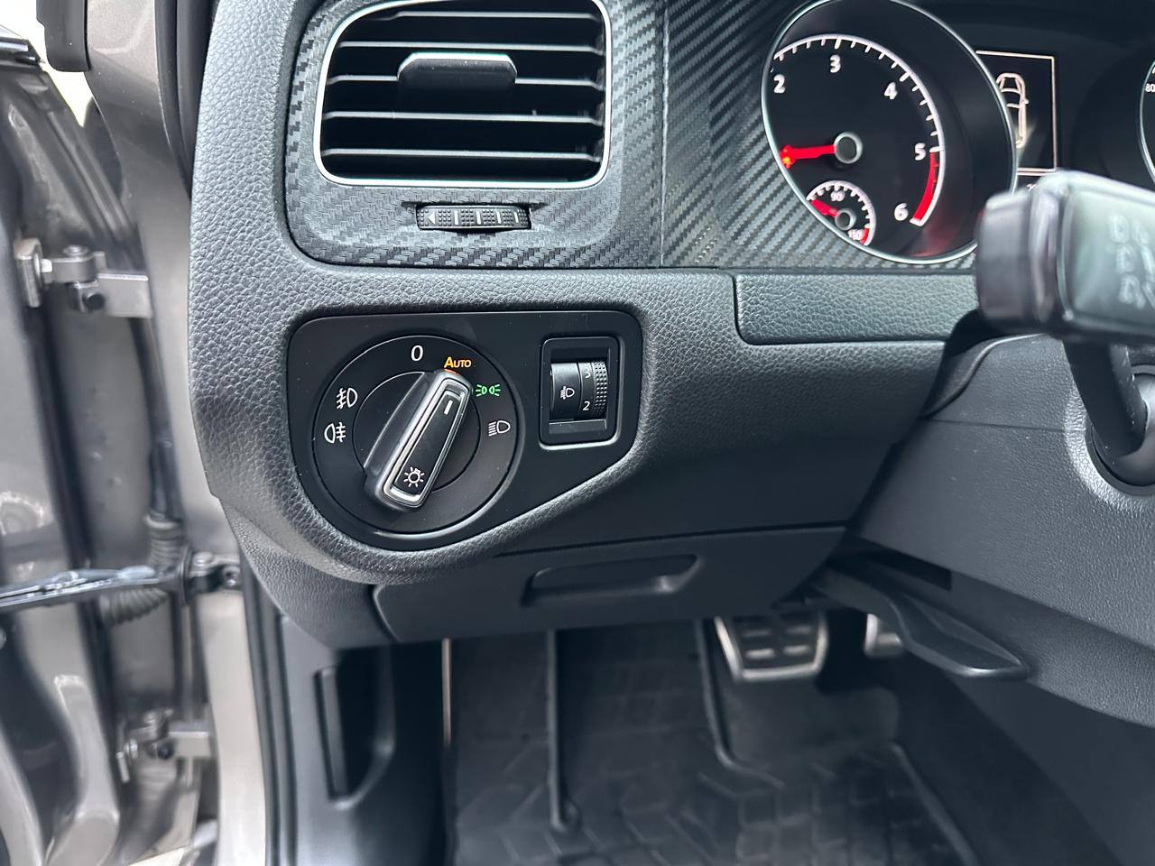 Volkswagen Golf - фото 15