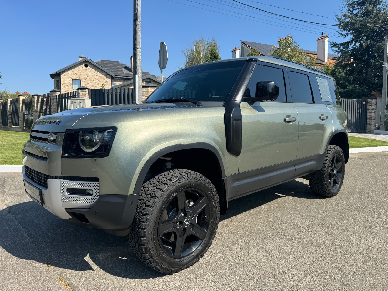Land Rover Defender - фото 8