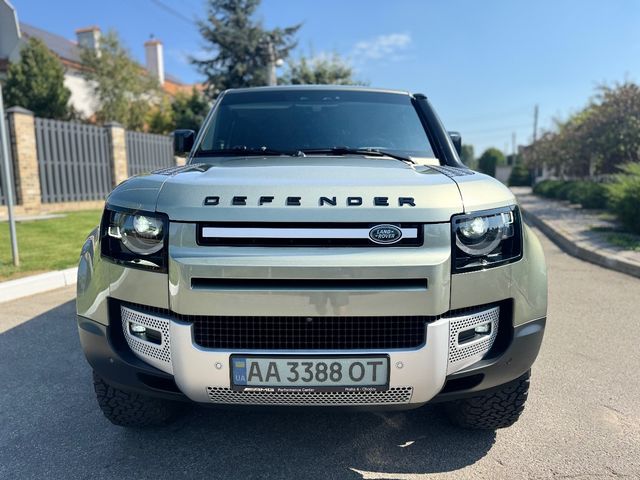 Land Rover Defender - фото 1