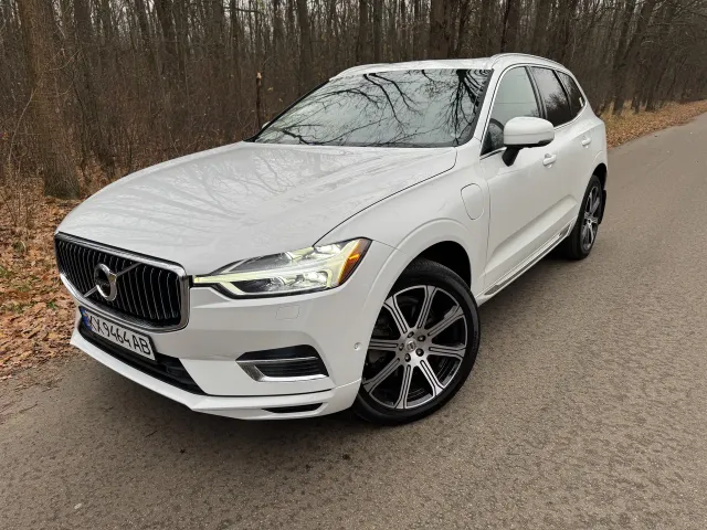 Volvo XC60 - фото 2