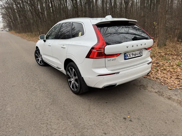 Volvo XC60 - фото 4