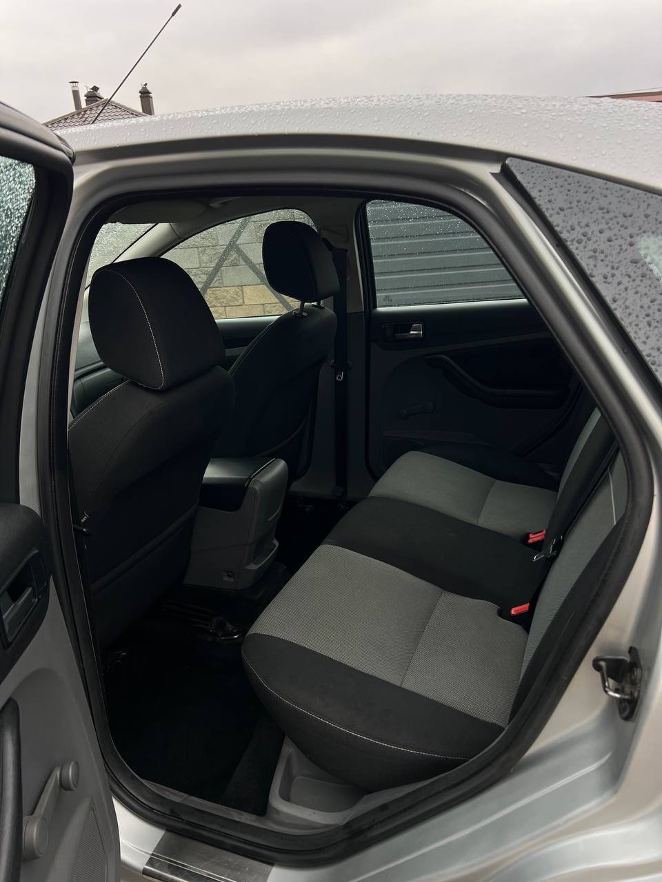 Ford Focus - фото 9