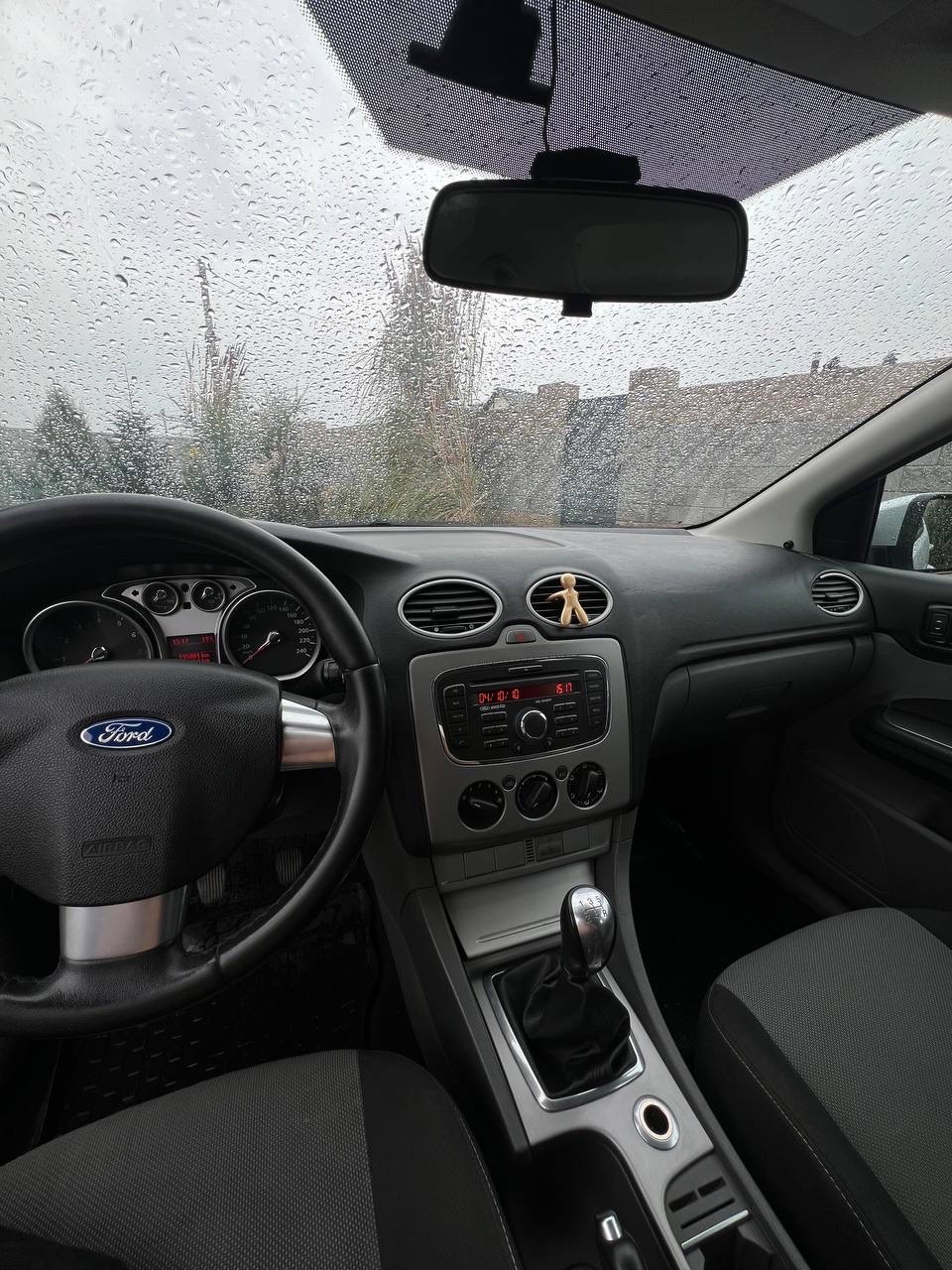 Ford Focus - фото 16