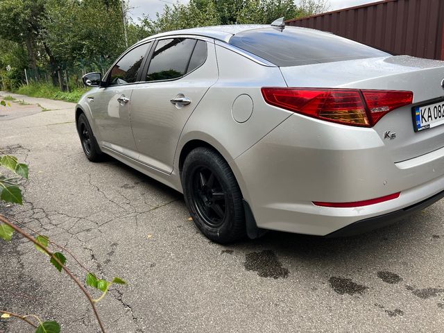 Kia K5 - фото 4