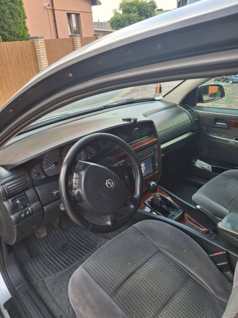 Opel Omega - фото 8