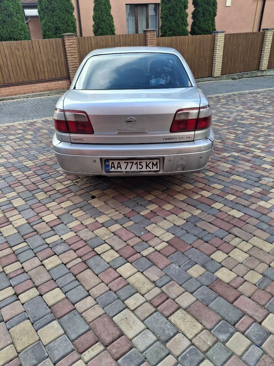 Opel Omega - фото 12