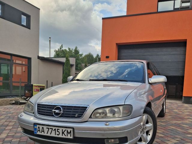 Opel Omega - фото 3