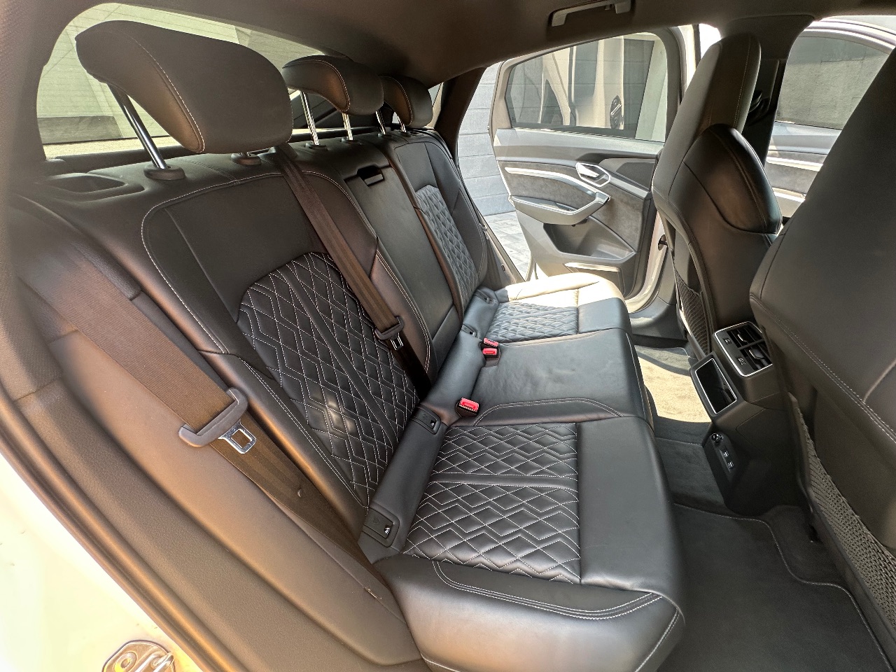 Audi e-tron Sportback - фото 6