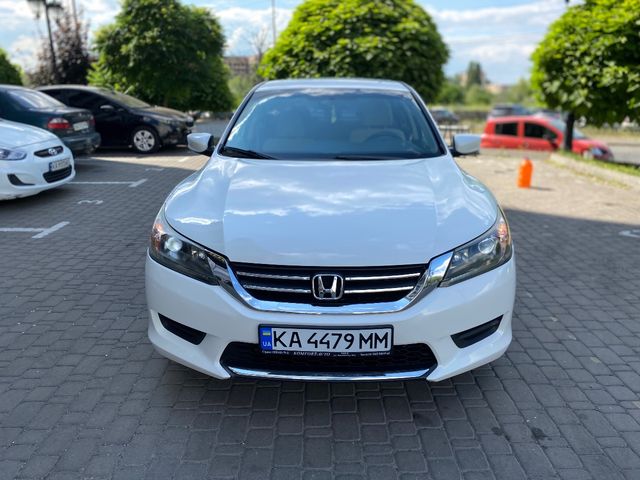Honda Accord - фото 1