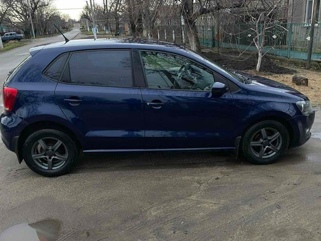 Volkswagen Polo - фото 5