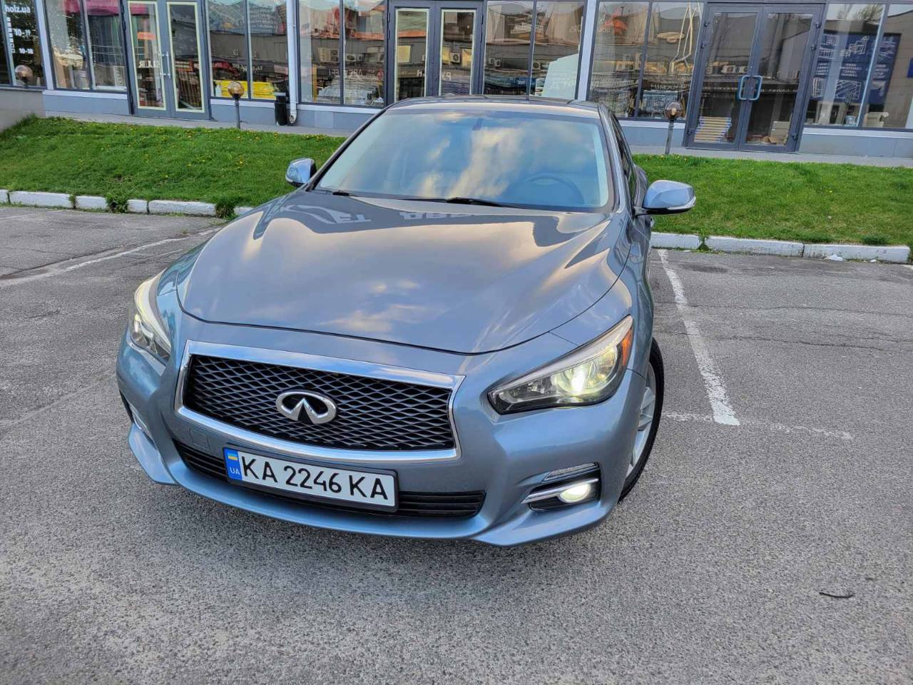 Infiniti Q50 - фото 1