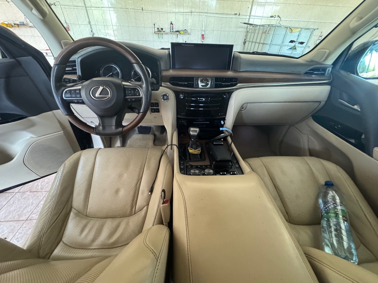 Lexus LX - фото 9