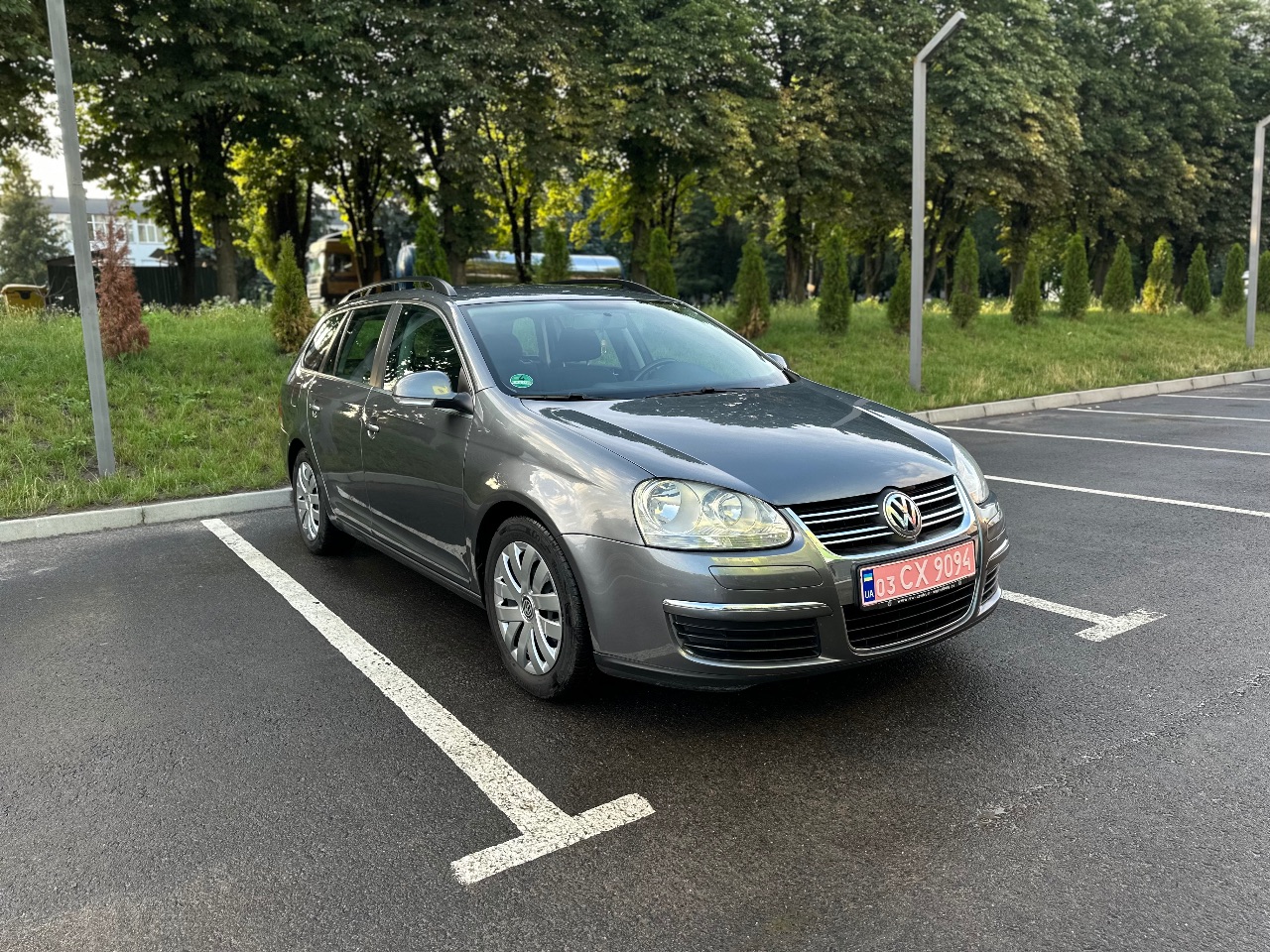 Volkswagen Golf - фото 1