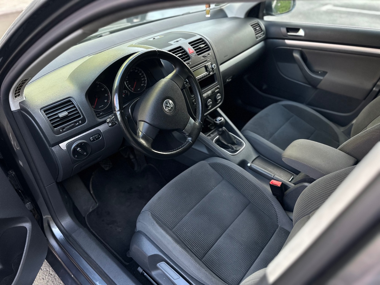 Volkswagen Golf - фото 12