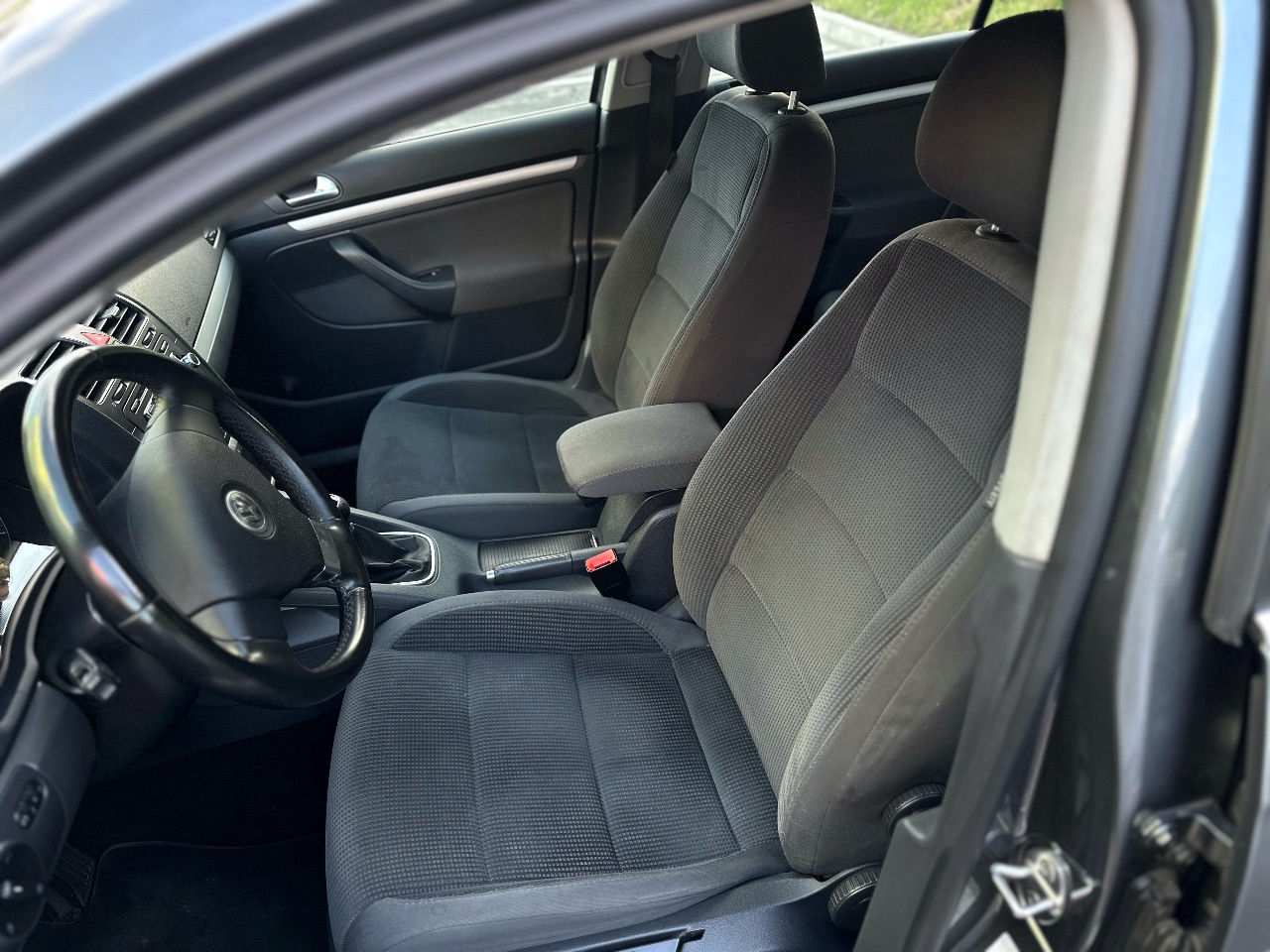 Volkswagen Golf - фото 13