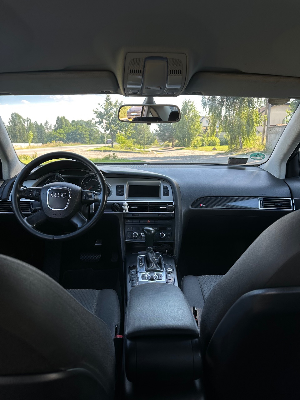 Audi A6 - фото 8