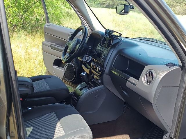 Jeep Liberty (Patriot) - зображення 4