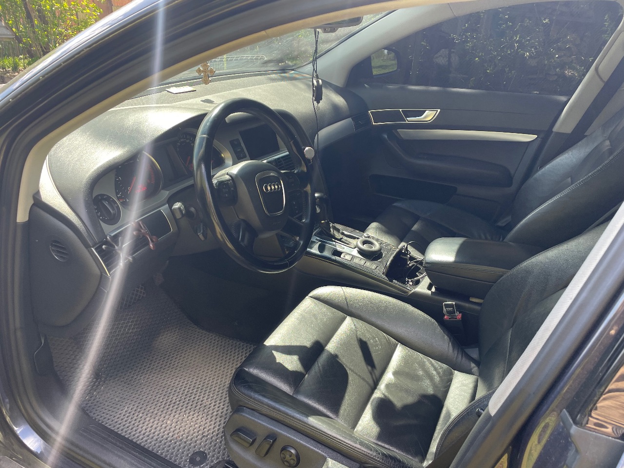 Audi A6 - фото 8